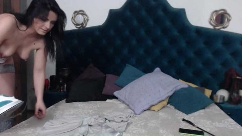 MilfyCalla: क्या तुम मुझे मजा देने वाले बनना चाहते हो?