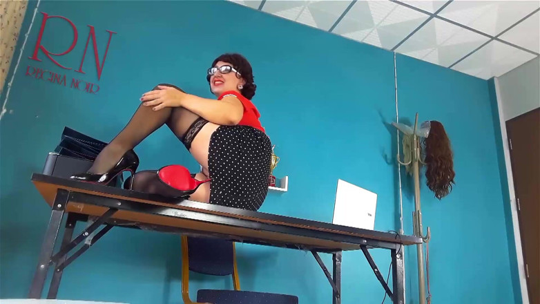 Regina Noir: Slutty secretary without panties tries on pantyhose on her desk