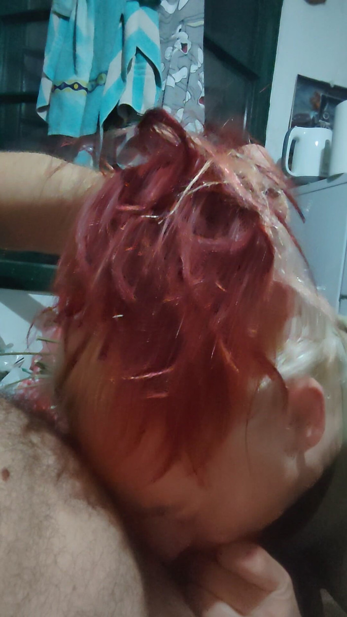 JelaiBora: Succhia un grosso cazzo