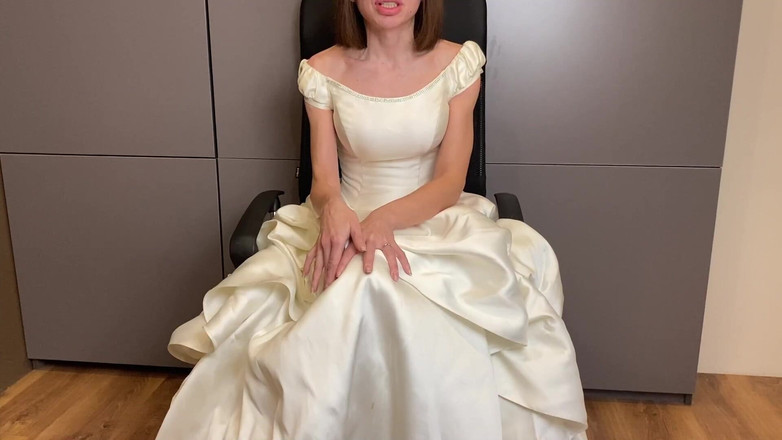 Mistress Mary: 绿帽奴丈夫的热辣新娘。第一天