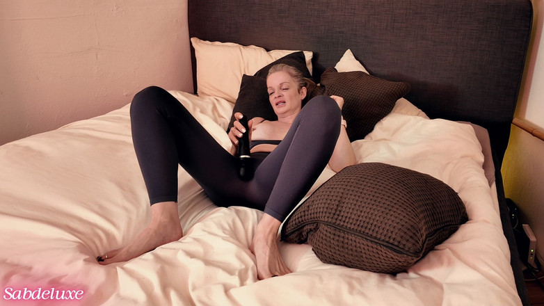 Sabdeluxe: 185.Panduan Subby yang dikurung