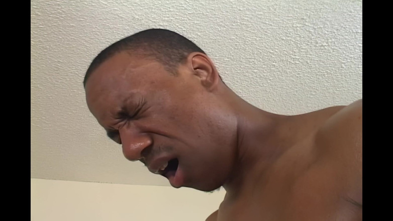 Ugly but HOT: 뚱뚱한 흑인 여성의 기름 목욕