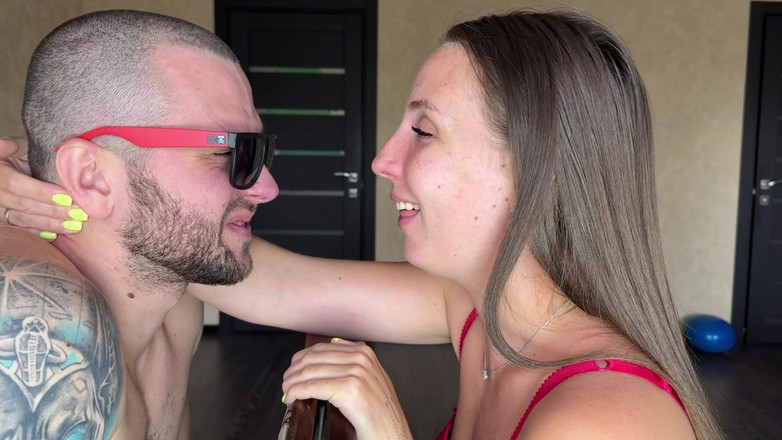 Hottie goddess: Reina del spray: vergüenza masculina