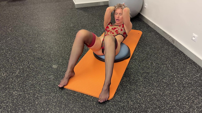 DINA LIGHT: Forza sensuale: Palestra con i tacchi