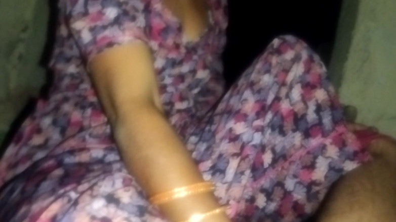 Seema060316: Adik tiri dan abang tiri berhubungan seks di ruang toko