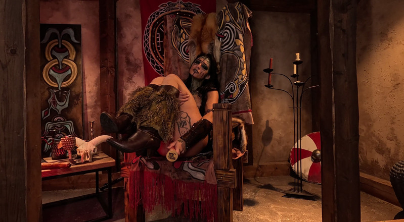 WeAreNewbies: Alexa Goes Full Viking - Don't Miss This!
