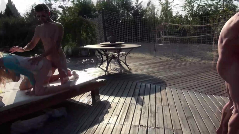 MMV Films and Clips XXX: Sneaker lesbo - lucha con grandota milf hardcore