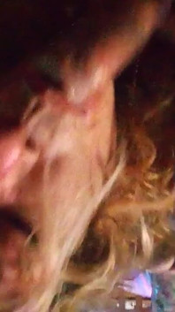 Elsa la esposa caliente cachonda toma dos pollas