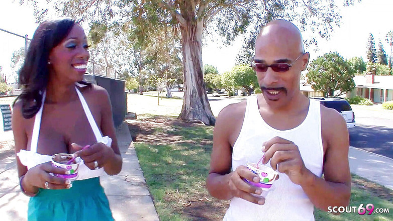 Full porn collection: Att äta glass med en fläkt som i slutändan förvandlades till...