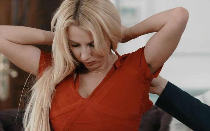 DaringPureXXX: Biri seni yumuşak izliyor