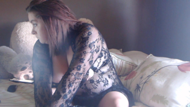 SexyNEBBW: Sexy grandota en vivo en cam serie pt 1