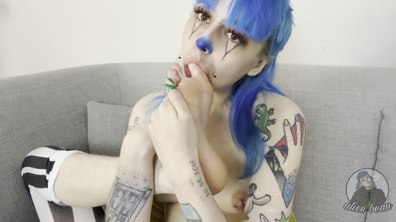 Alice Bean: Toe ssanie clowngirl