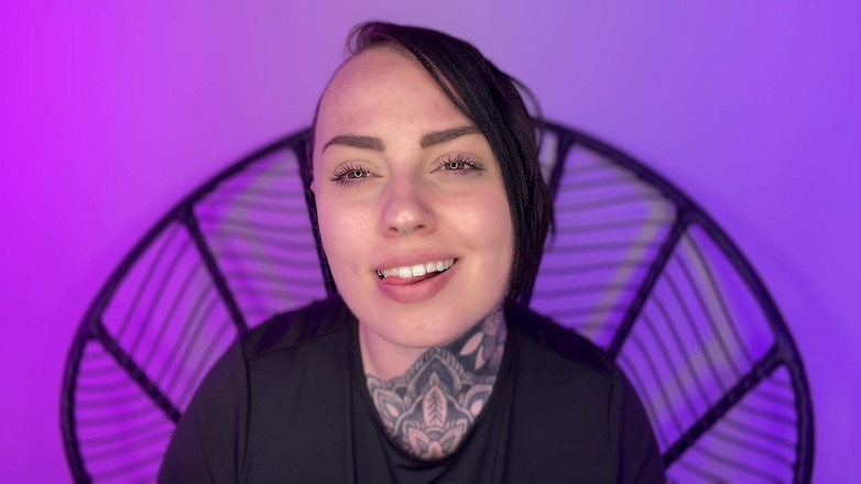 Miss Valentina: Ballbusting a šukání