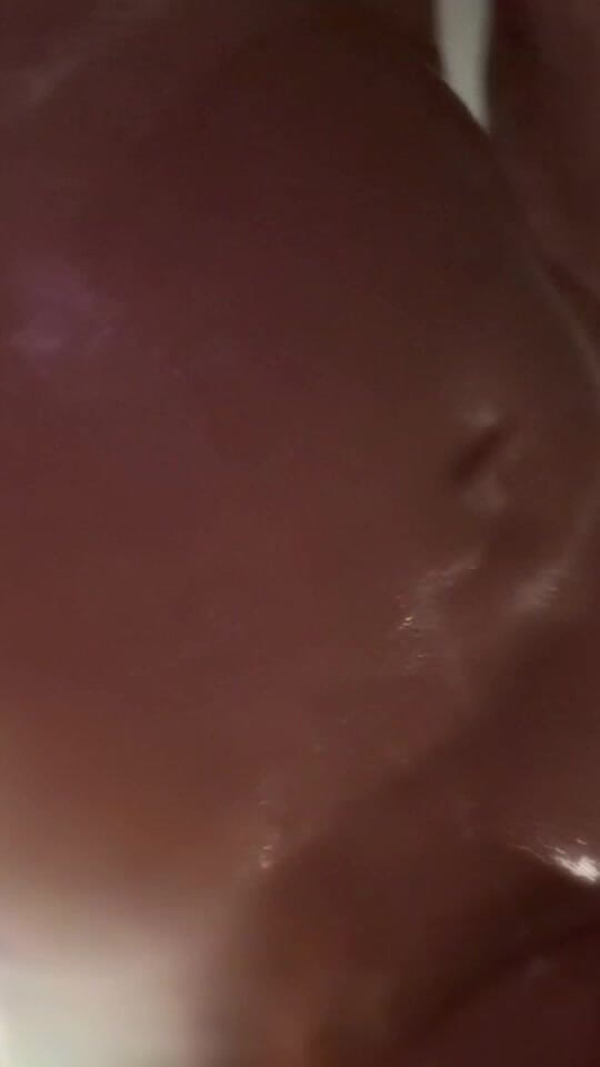 Alesyamuscledoll: Mandikan saya