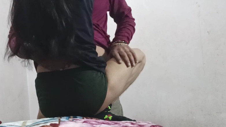 Sexysavita21: デシの美しい女の子、しゃぶるのを楽しんで