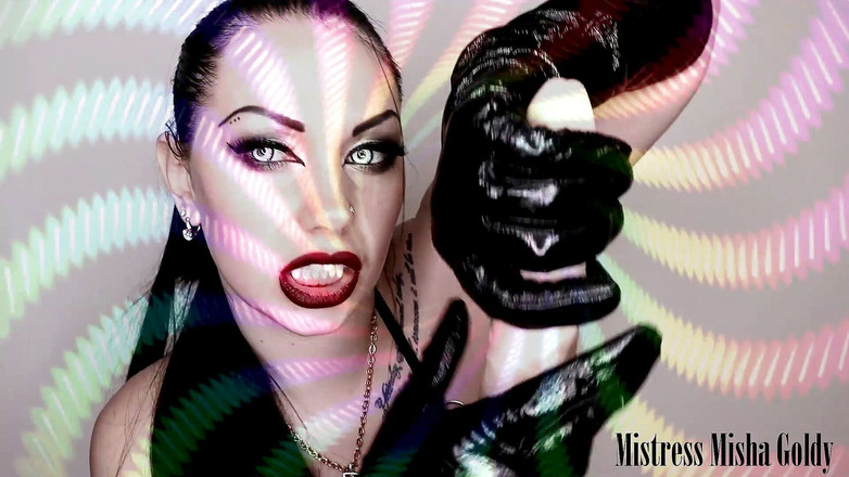 Goddess Misha Goldy: Sarung tangan mengkilapku memilikimu! Ngentot pikiran yang kuat &amp; JOI