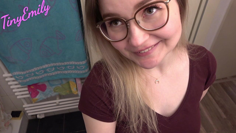 TinyEmily: Помогите мне, мне нужен сильный мастер!