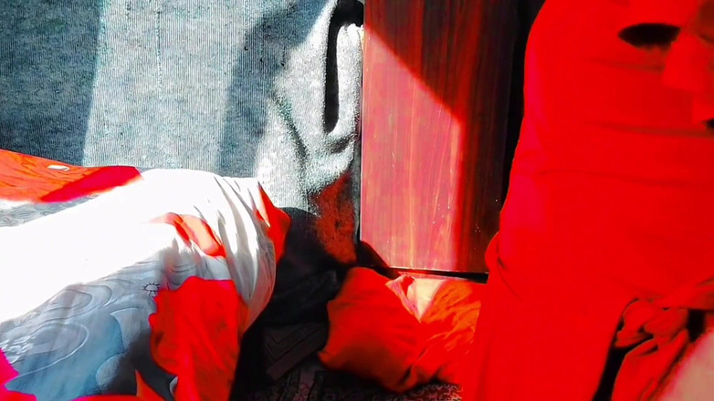 Kitty_Cross: 핫한 거유 사정 거유 게이 소년 Twink 집에서 만든 담배 피우는 동안 자위