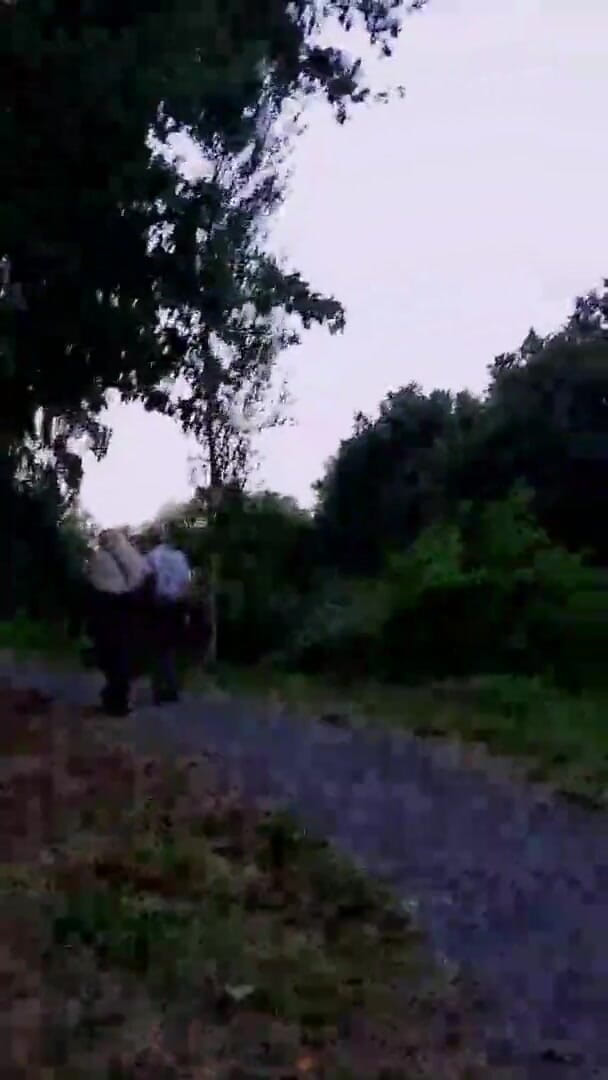 Slutboyben: 公共の露出症