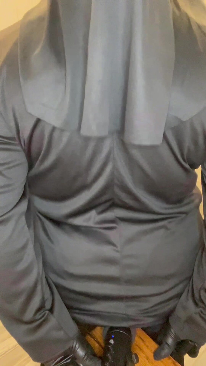 Anye Meshell: Asmr 마이크로 죄를 지은 거유 수녀!