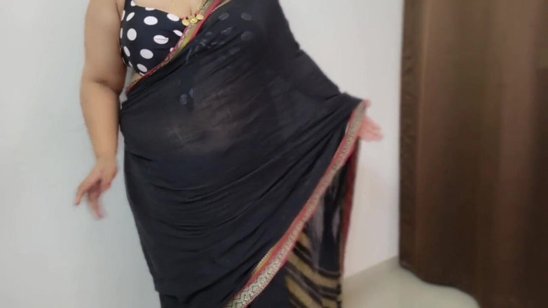 Hot Pavitra: Ui Amma so Much in Mood Book Show Now