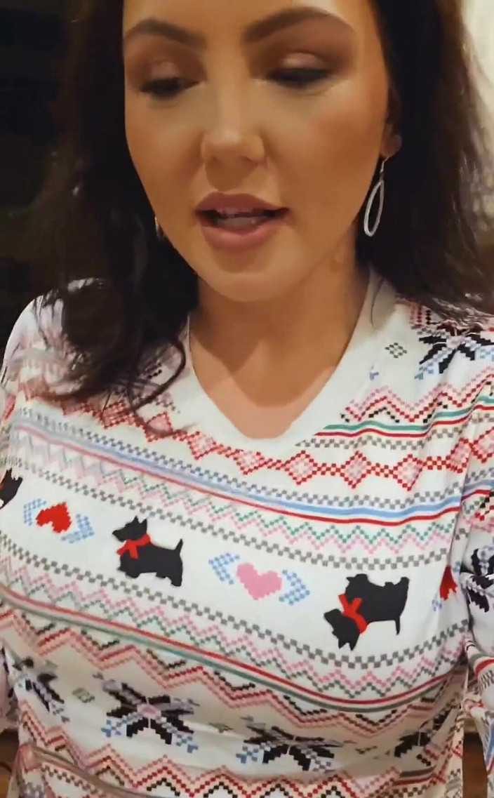 CoyWilder: Você gosta do meu pijama? Noite de festa de Natal!...