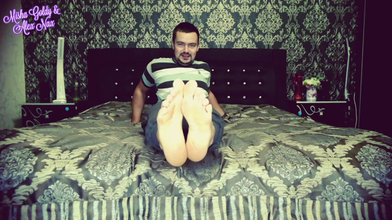 Goddess Misha Goldy: B-mailing trap for pathetic bisexual foot bitch from Alpha Couple!