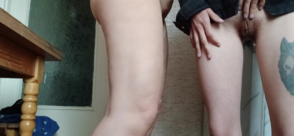 Lesbian-candys: हम छात्रावास में साझा रसोई घर में जोखिम से हस्तमैथुन करते हैं