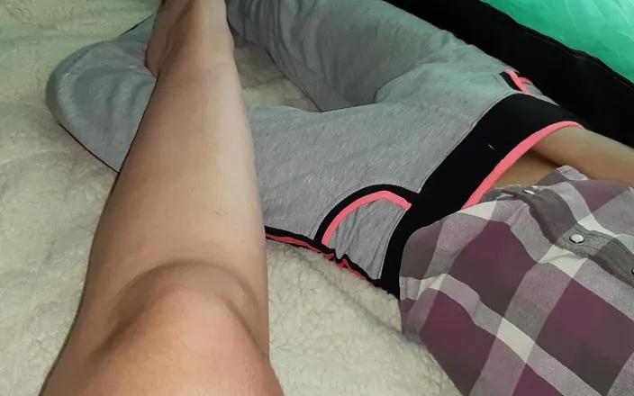 Lesbian-candys: Many Female Orgasms in a Tent - Lesbian-candys