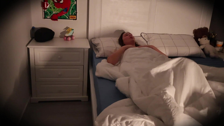 Alina Rai: Macechě nevadilo mít čerstvé sperma na její kundičku