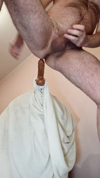 Velké dildo v zadku