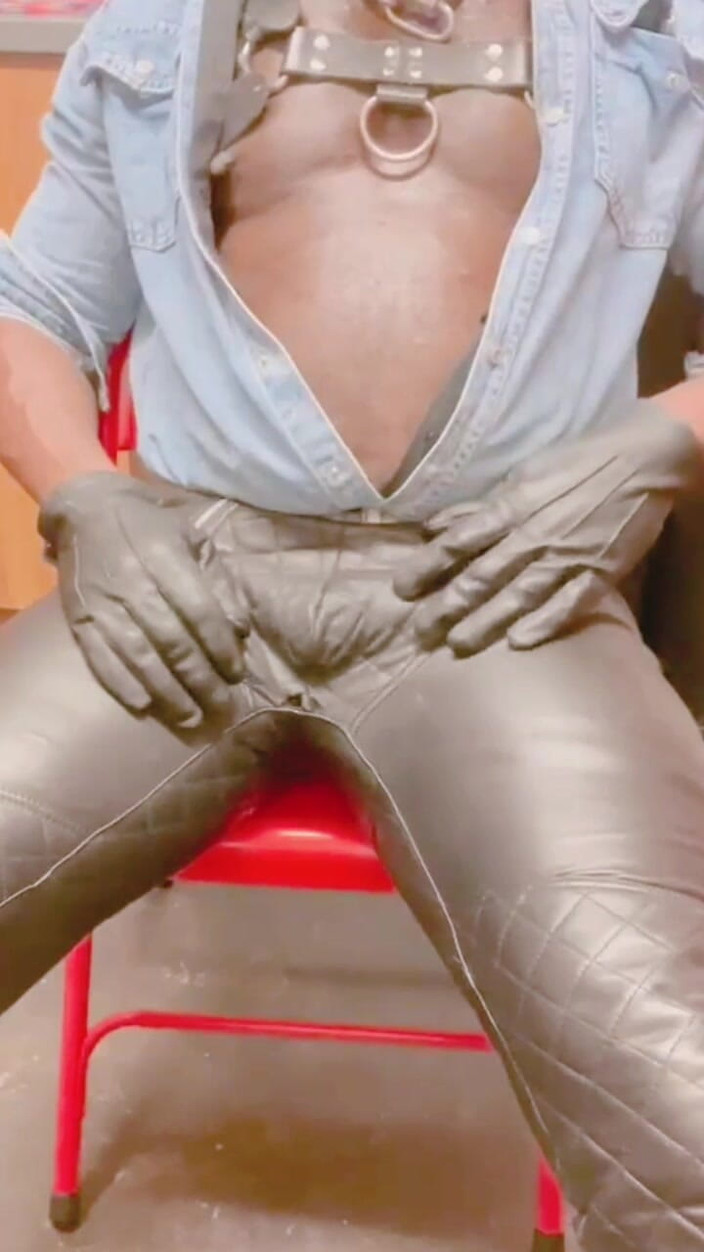 Black mature kinky muscle: solo ayah tiri berotot kulit