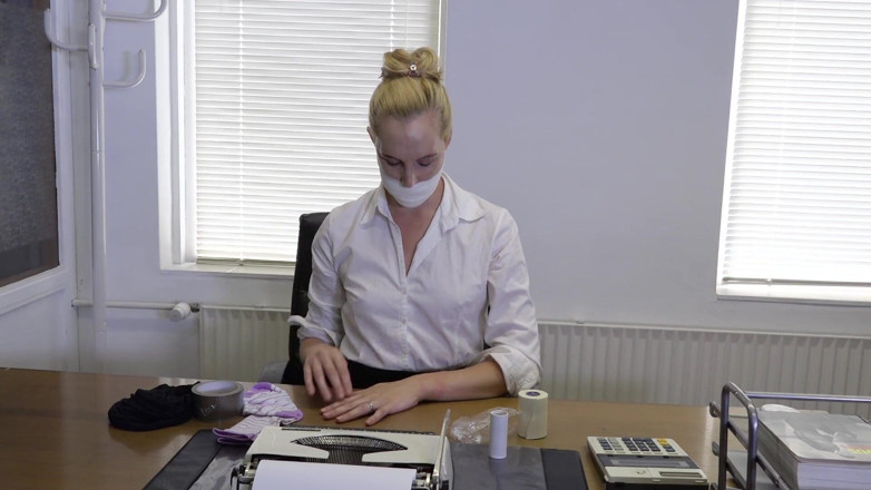 Restricting Ropes: Ariel Anderssen, gagging herself