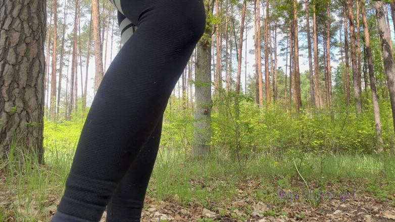 Inga lillypop girl: Pee Outdoors Compilation