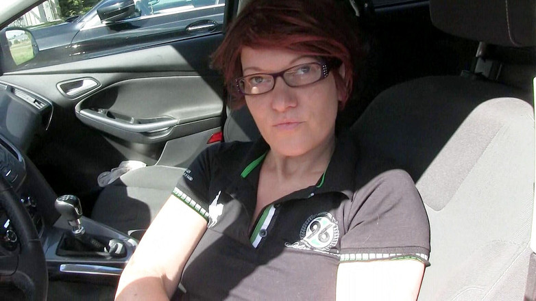 Popp Sylvie: Futai în mașină