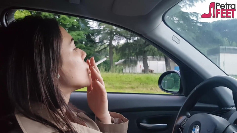 Smokin Fetish: Petra loves to smoke ciggaretes in her car