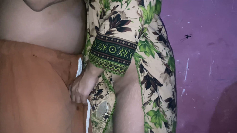 Rabiasex01: Bhabhi-ji hat meinen tag heute gemacht.