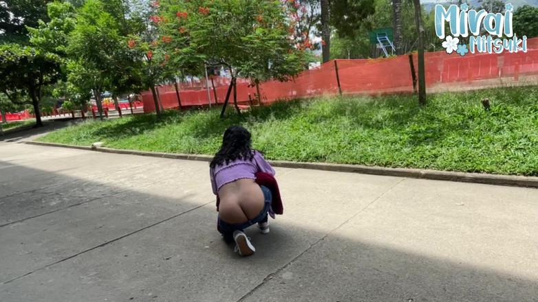 Mirai: Trhle zadku v parku