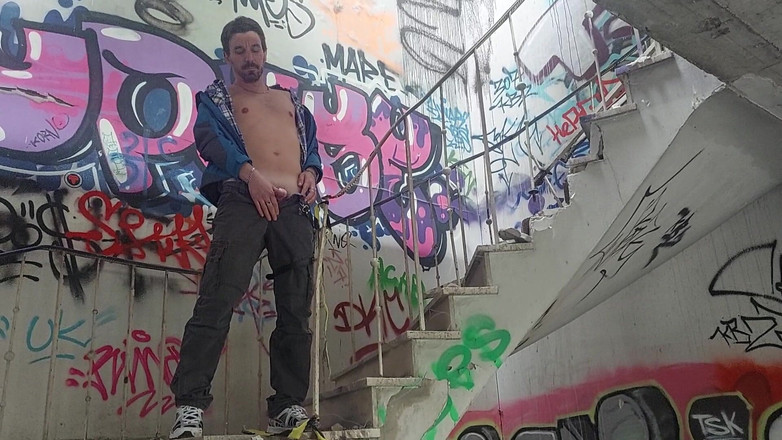 Modelmansex: Bărbat cu pișat