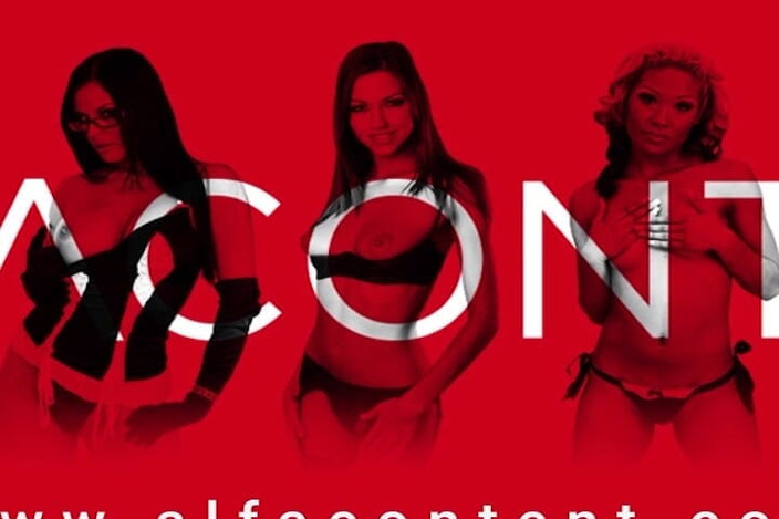 Camel toe girls: Real amadora puta com peitões martelada na buceta molhada