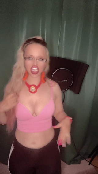 FinDom Goaldigger: Saya Buat Awak Hot Song Versi 2