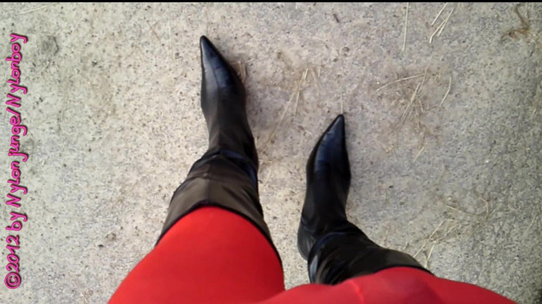 Carmen_Nylonjunge: 수트를 기다리는 중