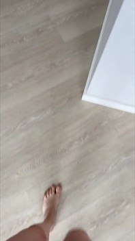 Kemusnahan lengkap apartmen oleh air kencing - POV Terdesak