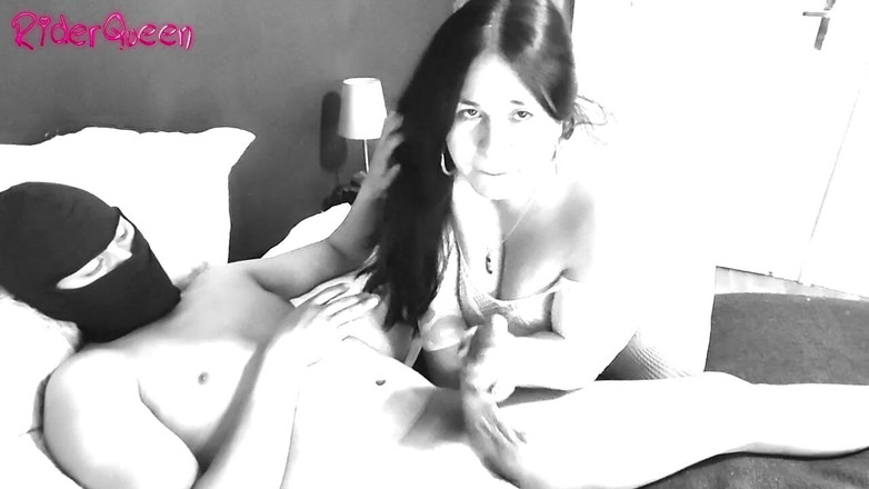 Riderqueen: Marido complace a su esposa y folla con una gran...