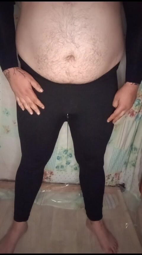 News One: Я писаю в первый раз в леггинсах