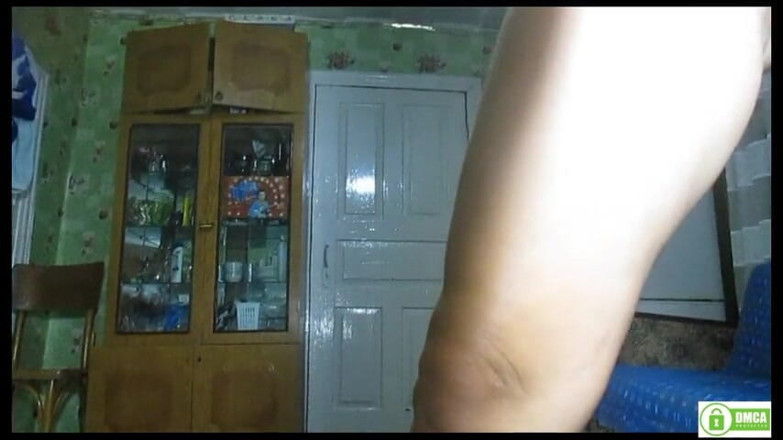The best one: Si cantik bogel membersihkan rumah
