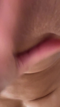 POV patrzysz na mnie podczas masturbacji w oleju