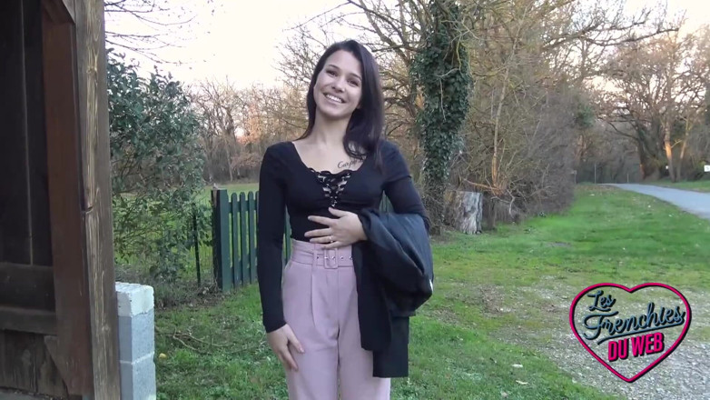 The Frenchies of the web: Melia, a Naughty Girl Discovering the Pleasures of the Flesh