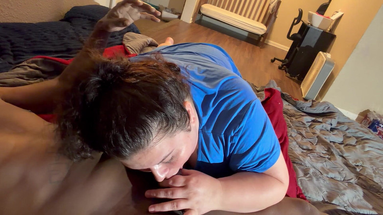 Sloppylynn: Sloppy Love a Good Throat Massage