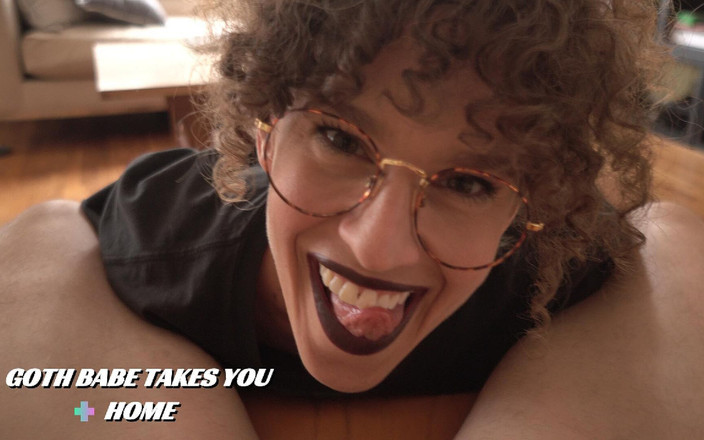 VibeWithMommy: 哥特女孩没有反省这一点！